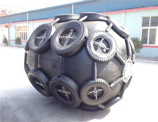 Thiết lập dễ dàng và bền bỉ Pneumatic Marine Fenders với độ bền cao