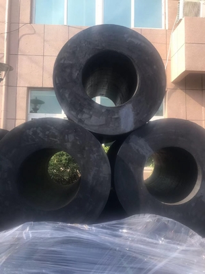 Lắp đặt cuộn chuông cao su hình trụ 10-1000kg Chiều dài 1000-5000mm Có thể tùy chỉnh cho các ứng dụng cảng và bến cảng