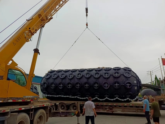 0.5-4.5m đường kính Yokohama Marine Fender với lực phản ứng thấp và 2 năm bảo hành