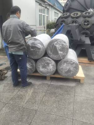 Đệm chắn bùn biển PU Bọt polyurethane cao su với độ đàn hồi tuyệt vời và khả năng chống chịu môi trường biển