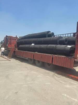 Heavy Duty Tugboat Roller Fenders Moulding Processing Service Marine Fender Solution for Tugboat Impact Absorption Needs