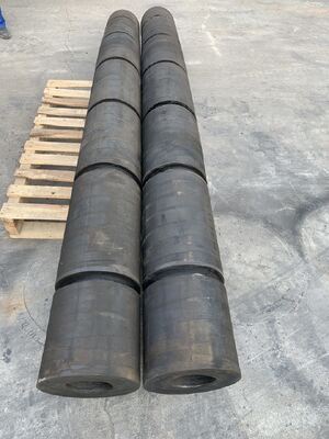Vè chắn con lăn tàu lai ít bảo trì, chiều cao 200mm - 450mm, được thiết kế để giảm chi phí bảo trì và nâng cao an toàn cho tàu lai