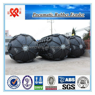 Lớp vỏ đầy bọt EVA rắn không có dấu vết bảo vệ bề mặt cho các cảng và tàu biển được hỗ trợ 24 tháng